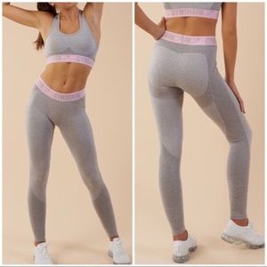 EUC Small Gymshark Flex Leggings Light Grey/Pink